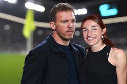 Julian Nagelsmann bị Bayern sa thải, bạn gái cũng rơi vào cảnh mất việc vì lý do 'tế nhị'