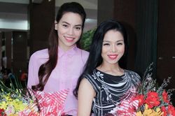 Màn 'cầu xin' công khai của Hồ Ngọc Hà dành cho Lệ Quyên gây xôn xao cõi mạng