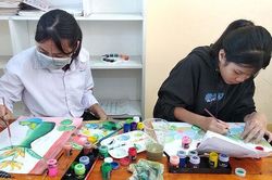 350 học sinh huyện Phú Tân tham gia vẽ tranh đề án 'Giải thưởng Mỹ thuật thiếu nhi Việt Nam'