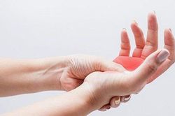 Hạ canxi máu có biểu hiện thế nào?
