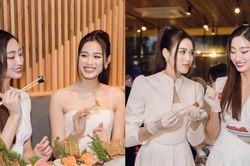 Đỗ Thị Hà đọ sắc cùng Lương Thùy Linh, vẻ đẹp của 2 nàng hậu gây thương nhớ