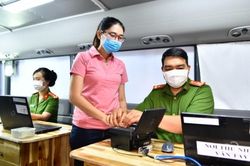 Công an TP.HCM ra quân 'cao điểm nước rút' cấp CCCD cho học sinh