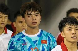 Tin nóng bóng đá sáng 26/3: Thủ môn U23 Việt Nam nhập viện, Varane cân nhắc rời MU