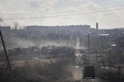 Nga giành quyền kiểm soát một điểm trọng yếu ở Bakhmut, Ukraine khẩn thiết đề nghị EU một điều