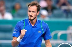 Miami Masters 2023: Medvedev lại thiết lập cột mốc mới