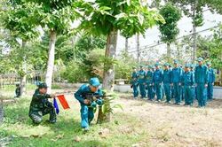 Dân quân Cao Lãnh hăng say huấn luyện