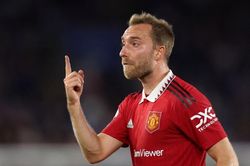 Christian Eriksen báo tin vui với Man United