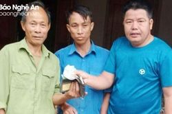 Anh nông dân nhặt được 53 triệu đồng trả lại người đánh rơi
