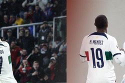 Ronaldo lại gây sốt với kiểu ăn mừng mới