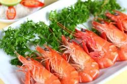Hấp tôm, luộc tôm nhớ bỏ thêm củ này vào: Tôm đỏ au, đậm vị hết sạch mùi tanh