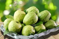Quả gì nhiều vitamin C nhất?