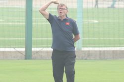 U23 Việt Nam: Quẳng gánh lo đi mà đá!