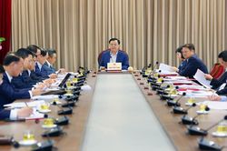 Hà Nội có hàng chục lãnh đạo cấp phòng qua thi tuyển
