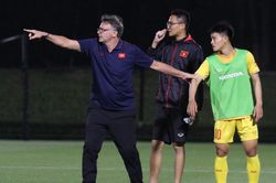 U23 Việt Nam thời HLV Troussier: Lùi một bước để chuyển mình