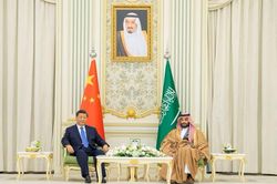 Trung Quốc - Saudi Arabia điện đàm về vấn đề khôi phục quan hệ với Iran