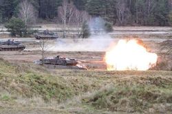 18 xe tăng Leopard 2 của Đức cập bến Ukraine