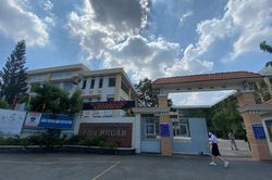 Sở GD&ĐT TP.HCM ra văn bản khẩn sau chiêu lừa học sinh: 'Ba con bị tai nạn'