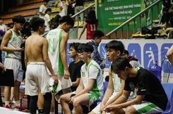 Đương kim vô địch Giải bóng rổ học sinh thành phố Hà Nội bị loại đầy đáng tiếc