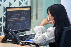 Chứng khoán tăng chậm, nhưng nhích lên phiên thứ 7 liên tiếp