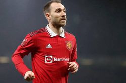 Tin bóng đá MU 29/3: Ten Hag được 'duyệt' mua Harry Kane, đón tin cực vui về Eriksen