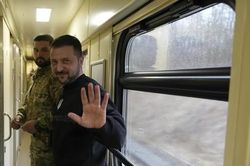 Tổng thống Zelensky nói sẵn sàng đón Chủ tịch Trung Quốc thăm Ukraine