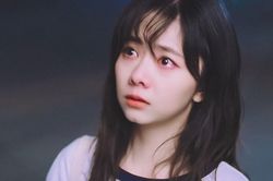 Đàm Tùng Vận gặp biến lớn, bị 'người tình' của bạn trai hại khiến nhan sắc biến dạng