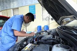 Nở rộ dịch vụ cho thuê phụ tùng 'zin' để ô tô được đăng kiểm