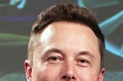 Elon Musk kêu gọi tạm dừng phát triển AI, nguy cơ rủi ro cho nhân loại