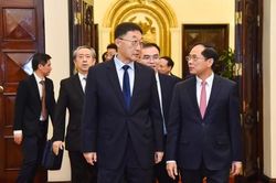 Bộ trưởng Ngoại giao Bùi Thanh Sơn tiếp Bí thư Khu ủy Quảng Tây, Trung Quốc