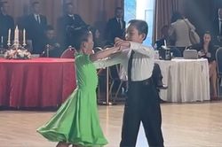 Vừa đạt thành tích cao, con trai Khánh Thi - Phan Hiển hứa hẹn sẽ thừa hưởng khối tài sản khủng của bố mẹ