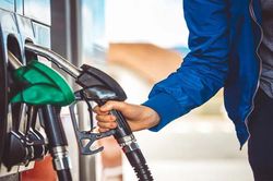 Giá xăng trong nước dự báo sắp tăng