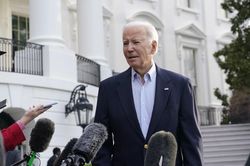 Ông Biden kêu gọi Nga thả nhà báo Mỹ bị bắt giữ