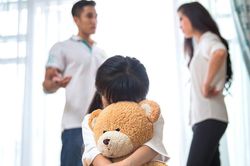Hậu họa từ những cuộc hôn nhân 'bề nổi'