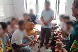 18 học sinh bị ngộ độc sau khi uống trà sữa, ăn trái cây lắc