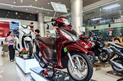 Honda tăng giá hàng loạt xe máy
