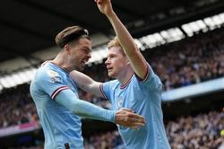 Vắng Erling Haaland, Man City vẫn thắng vùi dập Liverpool