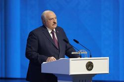 Tổng thống Belarus nêu lý do cho Nga đặt vũ khí hạt nhân