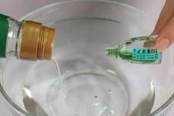 Nhỏ vài giọt dầu gió vào góc phòng ngủ: Mẹo nhỏ nhưng lợi ích lớn biết rồi ai cũng muốn làm theo