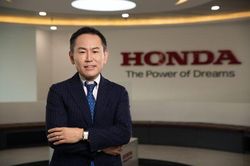 Honda Việt Nam có tân TGĐ, đồng thời tăng giá hàng loạt mẫu xe máy lắp ráp