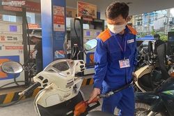 Giá xăng dầu hôm nay 1/4: Đồng loạt tăng