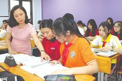 Vì sao khó cấm dạy thêm, học thêm?