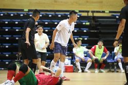 Thủ môn phải đi cấp cứu trong trận cầu xuất hiện bàn thắng nhanh nhất giải futsal VĐQG 2023