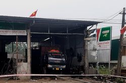 Nổ lớn tại gara ô tô, 6 người thương vong
