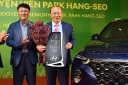 HLV Park Hang-seo sở hữu 4 chiếc xế hộp có giá hơn 5 tỷ đồng sau 5 năm làm việc tại Việt Nam