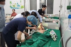 Hiện trường vụ nổ kinh hoàng tại gara ôtô khiến 2 người tử vong ở Nghệ An