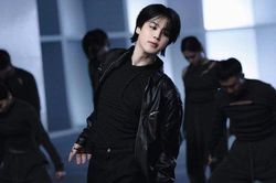 Không chỉ lập kỷ lục ở Anh, Jimin (BTS) còn trở thành nghệ sĩ solo Kpop đạt thứ hạng cao nhất trên Billboard 200