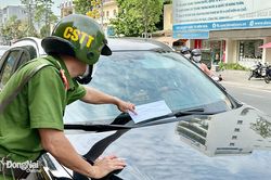 Ra quân xử lý xe dừng, đậu vi phạm biển cấm tại trung tâm TP.Biên Hòa
