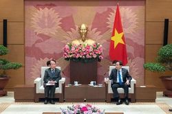 Phó chủ tịch Thường trực Quốc hội Trần Thanh Mẫn tiếp Tổng thư ký Thượng viện Campuchia