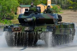 Đức lập trung tâm bảo trì vũ khí cho Ukraine ở Romania