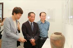 Khai mạc Triển lãm gốm Nhật 'Yakishime – Dáng hình của đất'